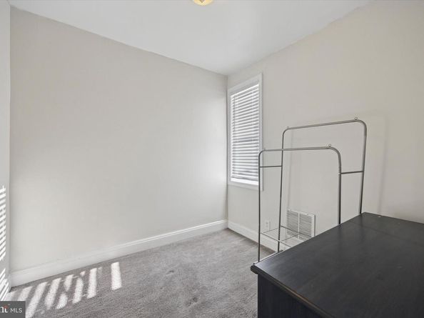 1525 S Taylor Street, Philadelphia PA 19146