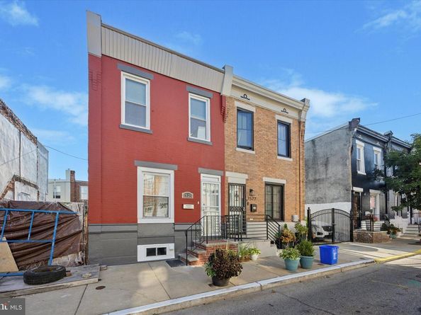 1525 S Taylor Street, Philadelphia PA 19146