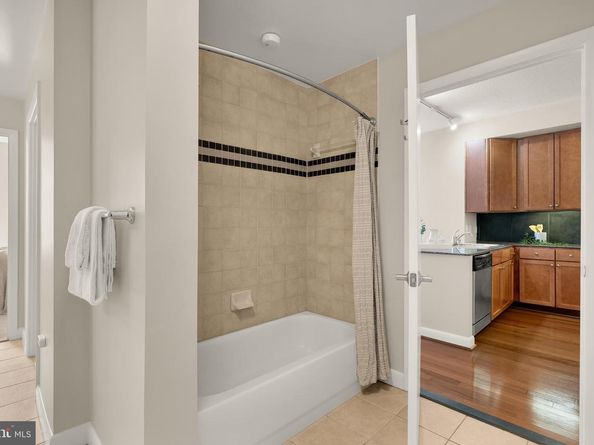 400 Massachusetts Avenue NW 706, Washington DC 20001