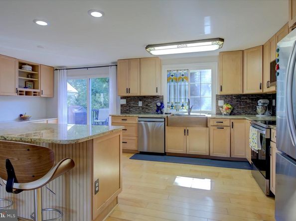 9744 Water Oak Drive, Fairfax VA 22031
