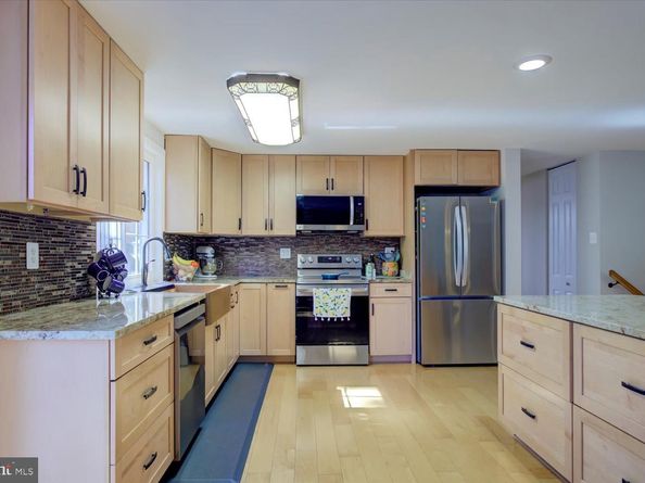 9744 Water Oak Drive, Fairfax VA 22031