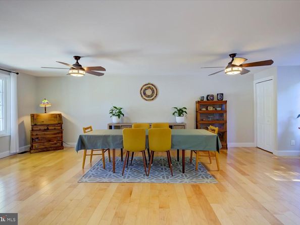 9744 Water Oak Drive, Fairfax VA 22031