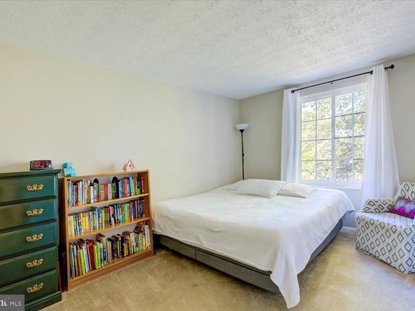 9744 Water Oak Drive, Fairfax VA 22031