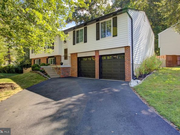 9744 Water Oak Drive, Fairfax VA 22031