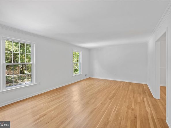 10304 Gainsborough Road, Potomac MD 20854