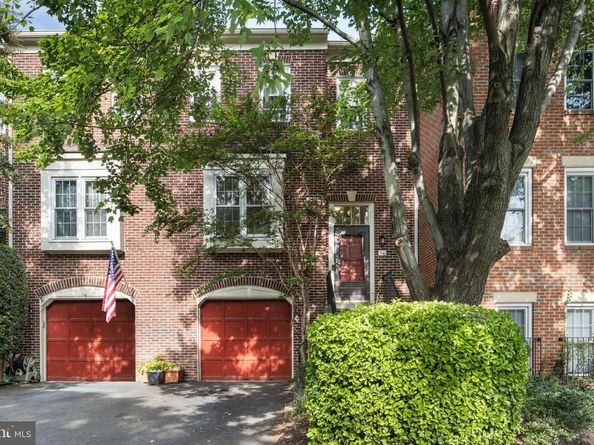 16 S Manchester Street, Arlington VA 22204