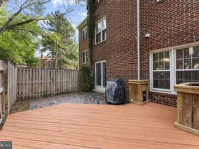 16 S Manchester Street, Arlington VA 22204