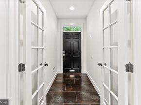 677 N 15TH Street, Philadelphia PA 19130