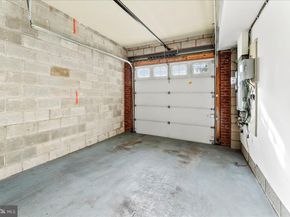 677 N 15TH Street, Philadelphia PA 19130