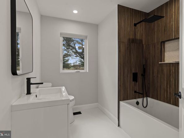 300 Witmer Road, Horsham PA 19044