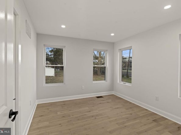 300 Witmer Road, Horsham PA 19044