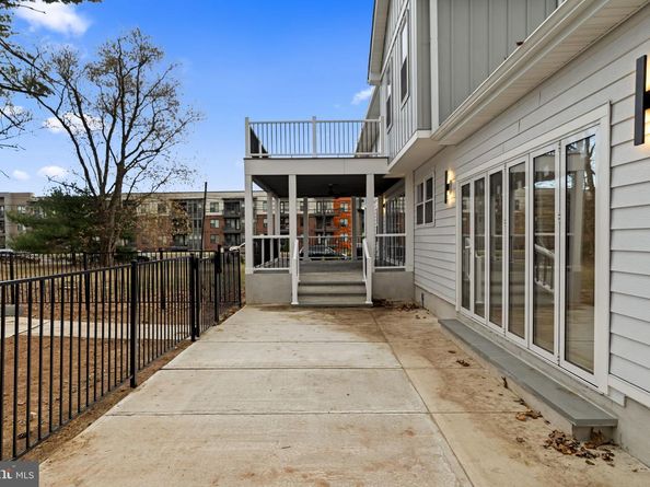 300 Witmer Road, Horsham PA 19044