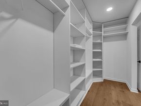 2339 N Powhatan Street, Arlington VA 22205