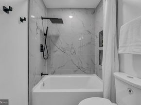 2339 N Powhatan Street, Arlington VA 22205