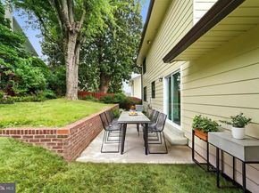 2339 N Powhatan Street, Arlington VA 22205