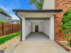 2339 N Powhatan Street, Arlington VA 22205