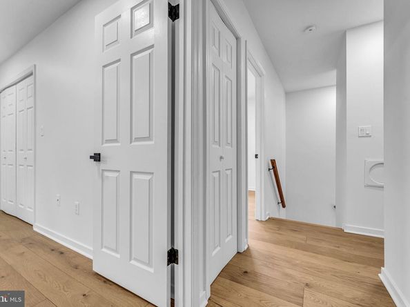 2339 N Powhatan Street, Arlington VA 22205