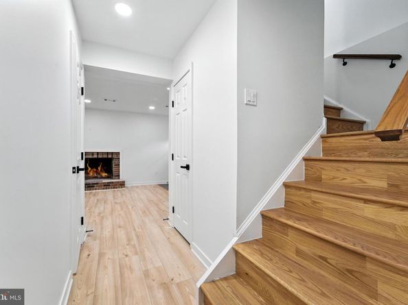 2339 N Powhatan Street, Arlington VA 22205