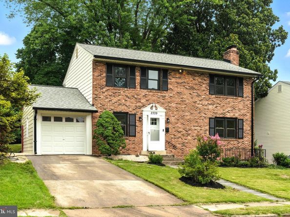 2339 N Powhatan Street, Arlington VA 22205