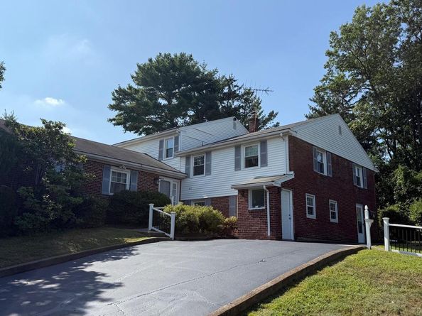 611 W Woodland Avenue, Springfield PA 19064