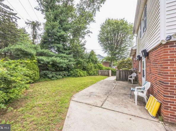 611 W Woodland Avenue, Springfield PA 19064