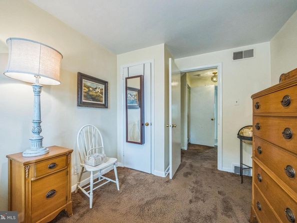 611 W Woodland Avenue, Springfield PA 19064