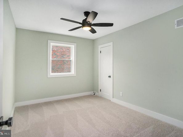 9038 Lykens Lane, Philadelphia PA 19128