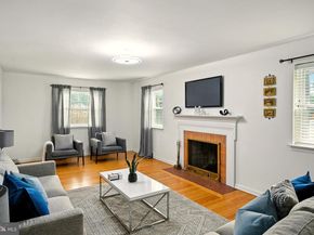 364 S Rolling Road, Springfield PA 19064