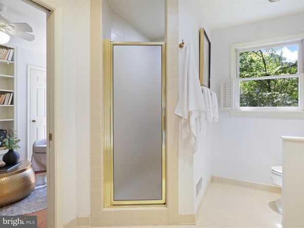 5150 Manning Place NW, Washington DC 20016