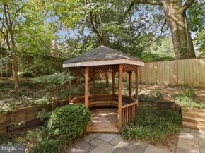 5150 Manning Place NW, Washington DC 20016