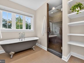 2828 N Van Buren Street, Arlington VA 22213
