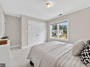 2828 N Van Buren Street, Arlington VA 22213