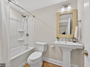 2828 N Van Buren Street, Arlington VA 22213