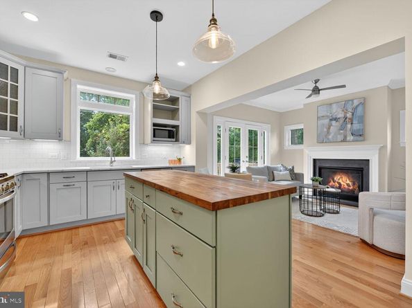 2828 N Van Buren Street, Arlington VA 22213