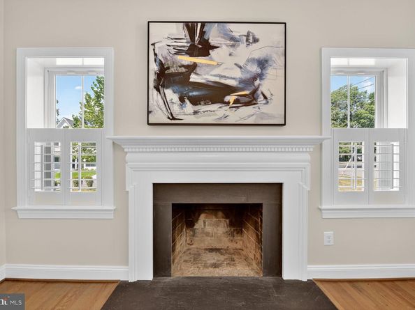 2828 N Van Buren Street, Arlington VA 22213