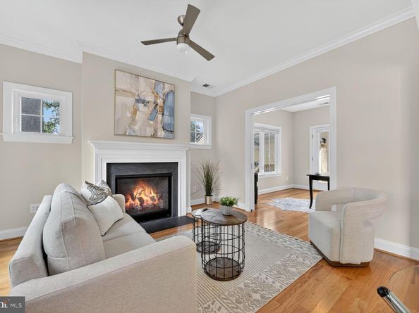 2828 N Van Buren Street, Arlington VA 22213
