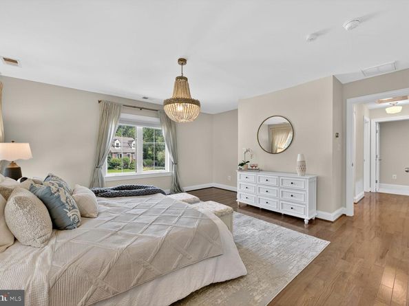 2828 N Van Buren Street, Arlington VA 22213