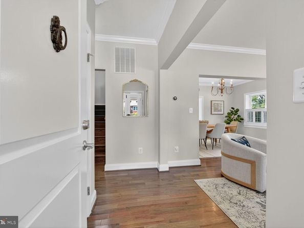 2828 N Van Buren Street, Arlington VA 22213