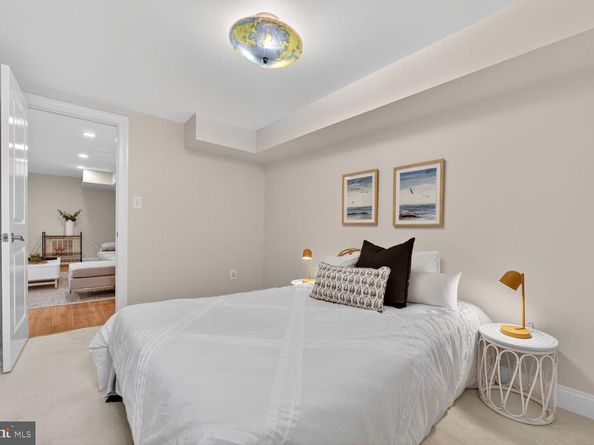 2828 N Van Buren Street, Arlington VA 22213