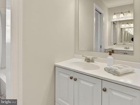2828 N Van Buren Street, Arlington VA 22213