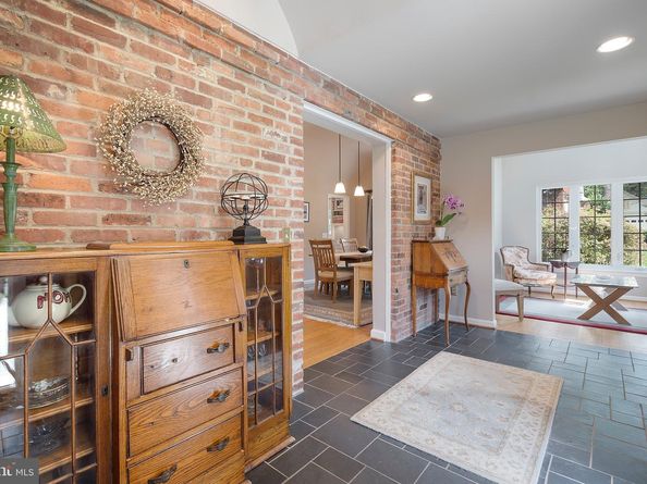 4827 27TH Place N, Arlington VA 22207