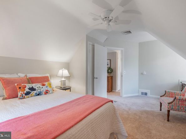 4827 27TH Place N, Arlington VA 22207
