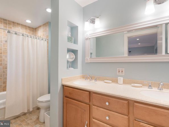 4827 27TH Place N, Arlington VA 22207