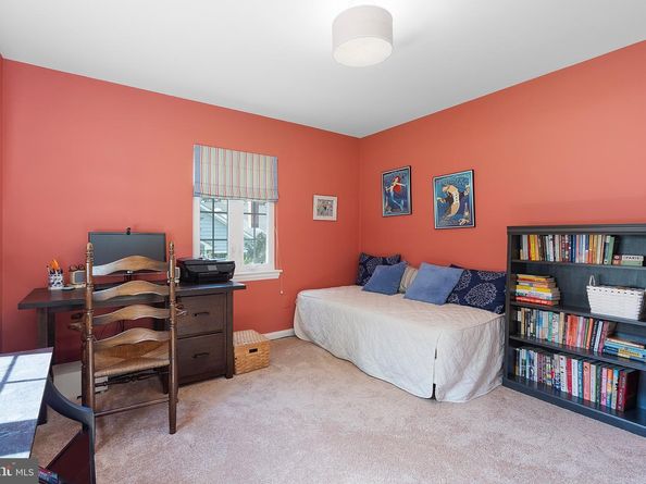 4827 27TH Place N, Arlington VA 22207