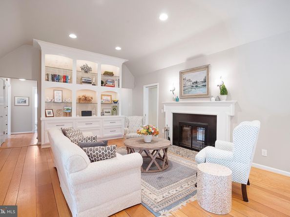 4827 27TH Place N, Arlington VA 22207