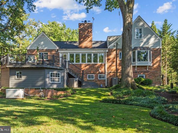 4827 27TH Place N, Arlington VA 22207