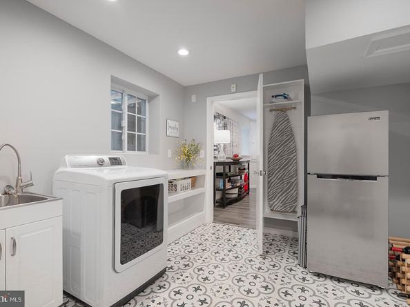 4827 27TH Place N, Arlington VA 22207