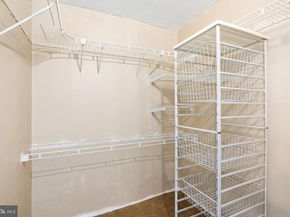 210 Locust Street 29HW, Philadelphia PA 19106