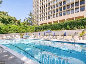 210 Locust Street 29HW, Philadelphia PA 19106