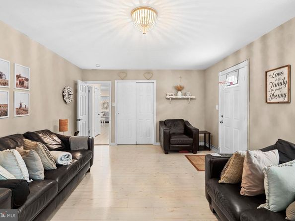 11003 Stevens Road, Philadelphia PA 19116